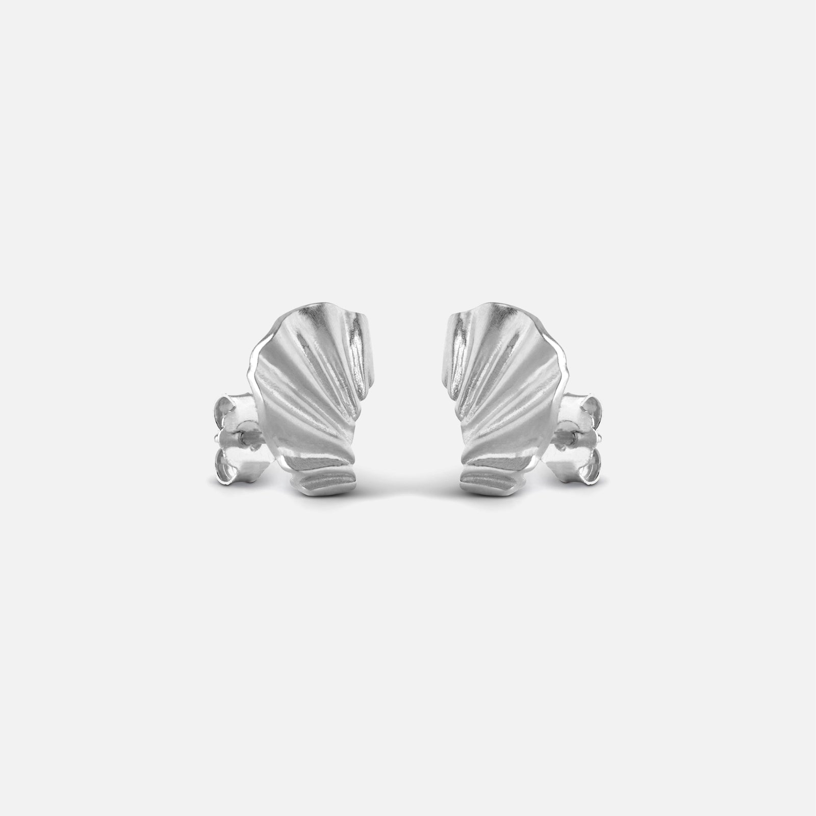 Mini Wave øreringe fra Enamel i sølv
