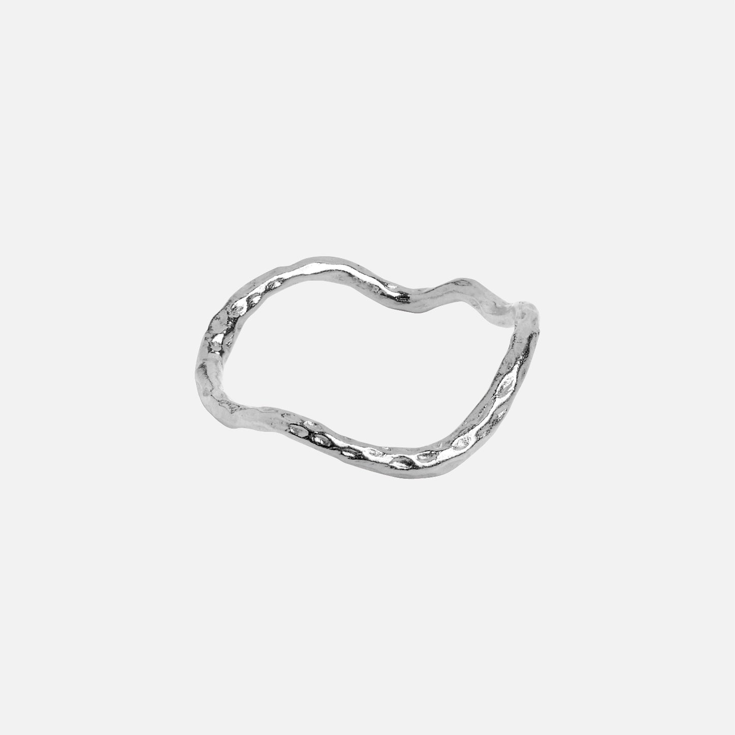Sway ring fra Enamel Copenhagen i sølv