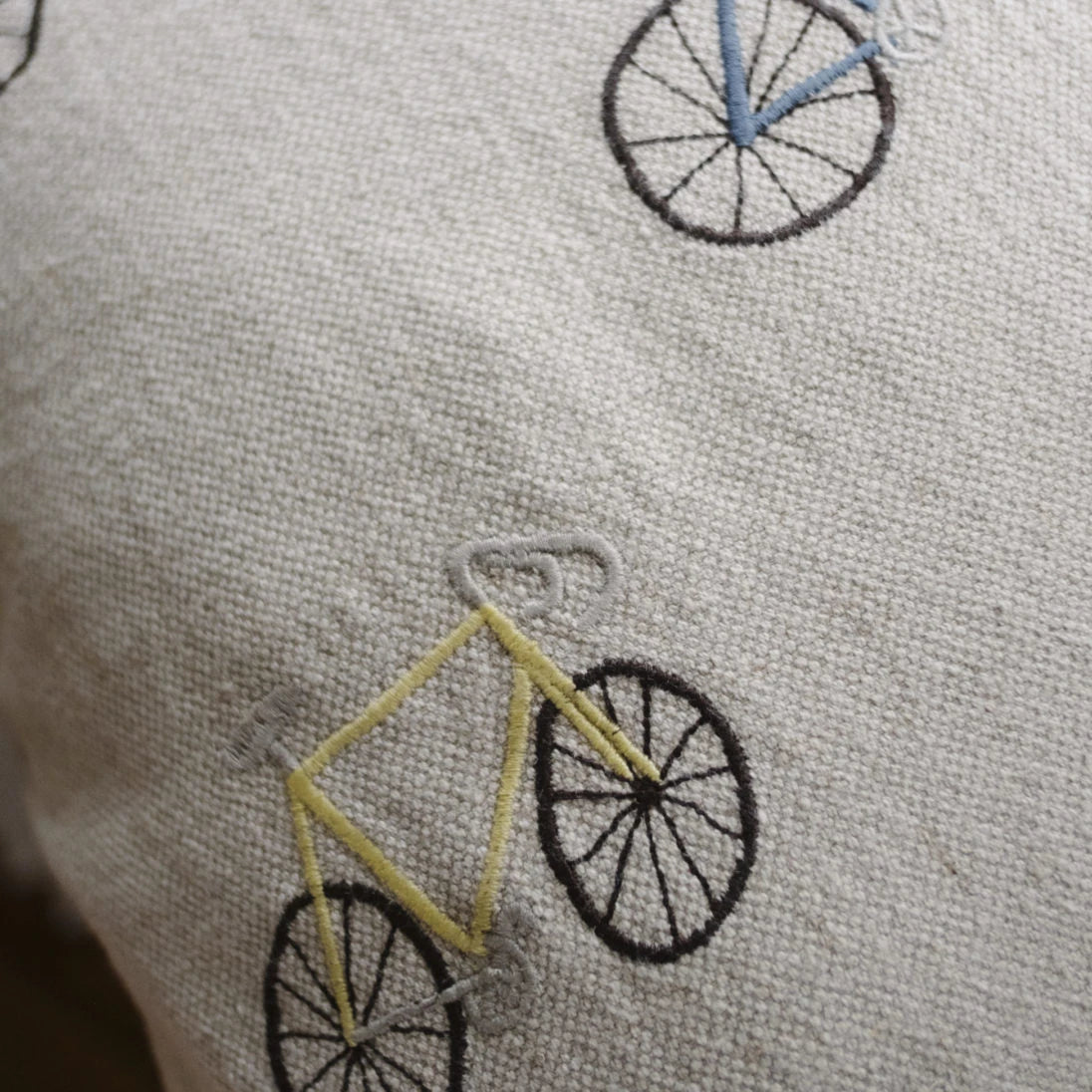 Bicycles Embroidered Cushion Cover fra Fine Little Day (detalje)