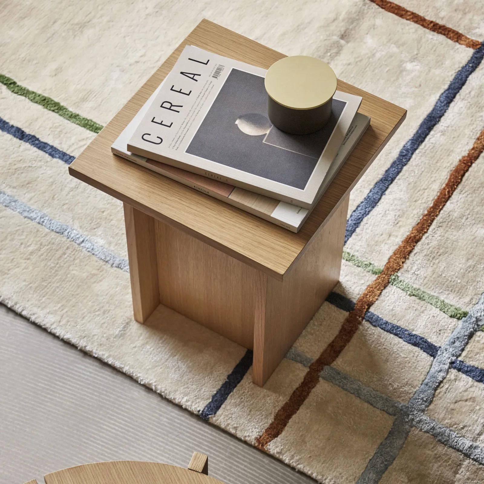 Straight Side Table fra Hübsch (magasiner)