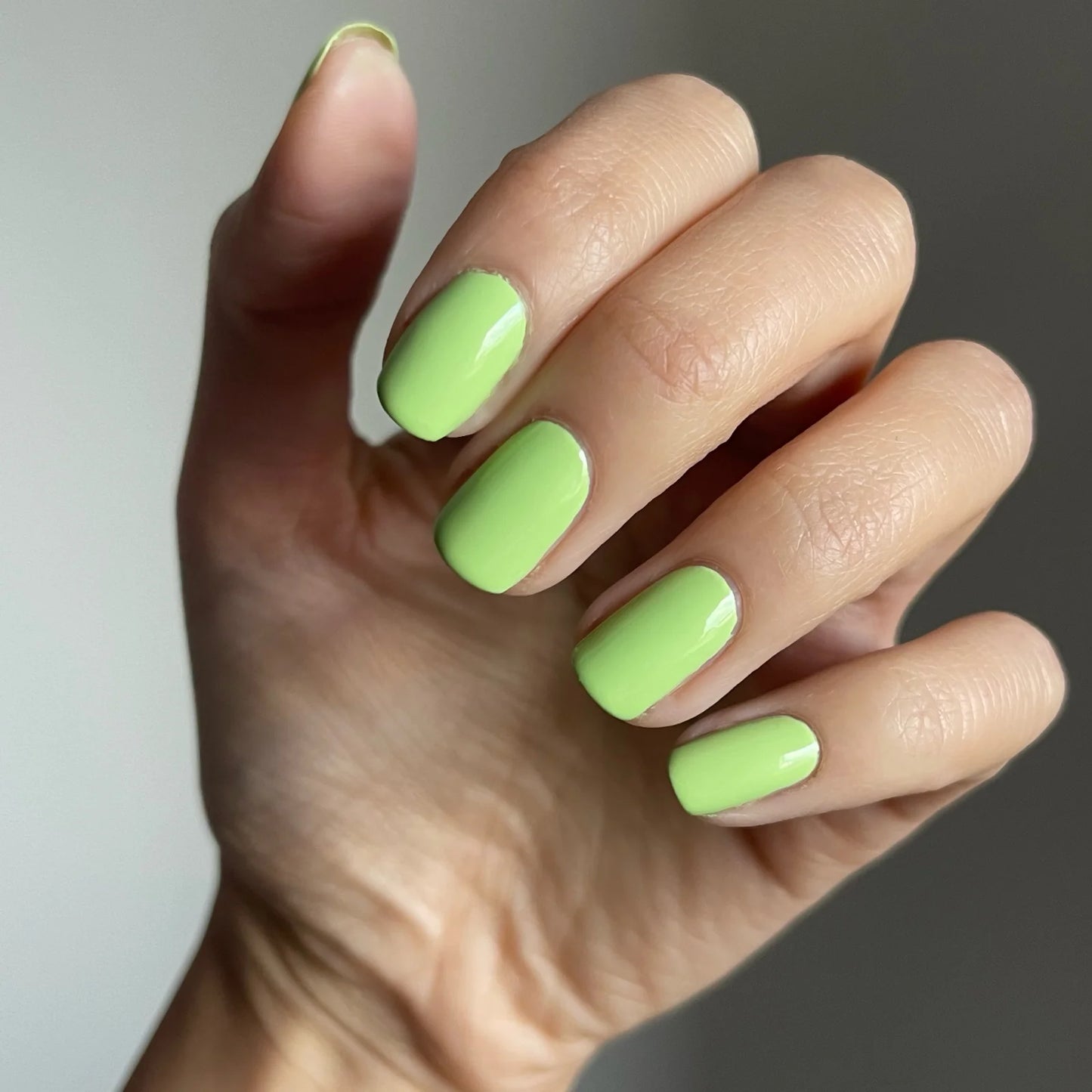 Pistachio-oh! Neglelak fra Nailberry på model