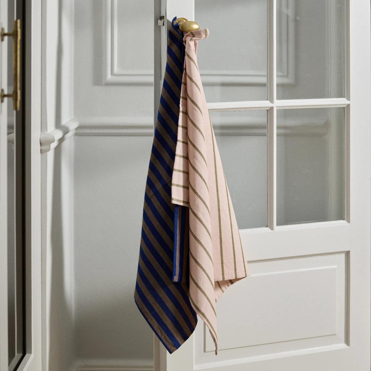 Kinu viskestykke fra Nordal - Lyserød/Grøn - Hængende 2