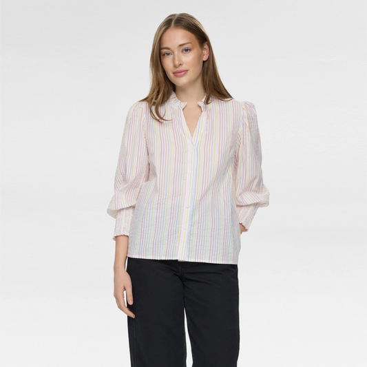 Nutashia Shirt fra Nümph - Popcorn - På model