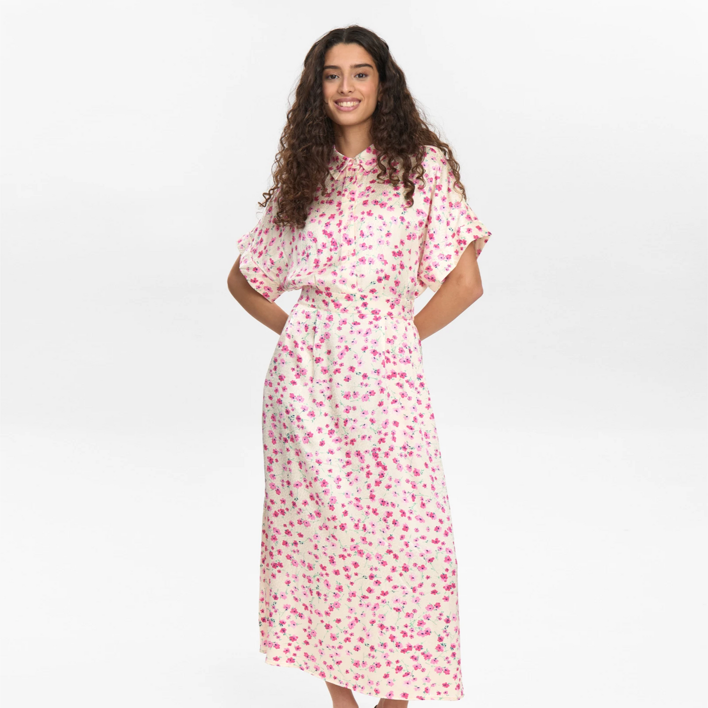 Nutwinkle Dress Fra Nümph - Ecru - På model