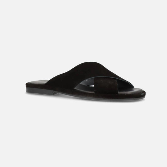 Onry S Sandaler fra Phenumb - Black Suede - Skråt forfra