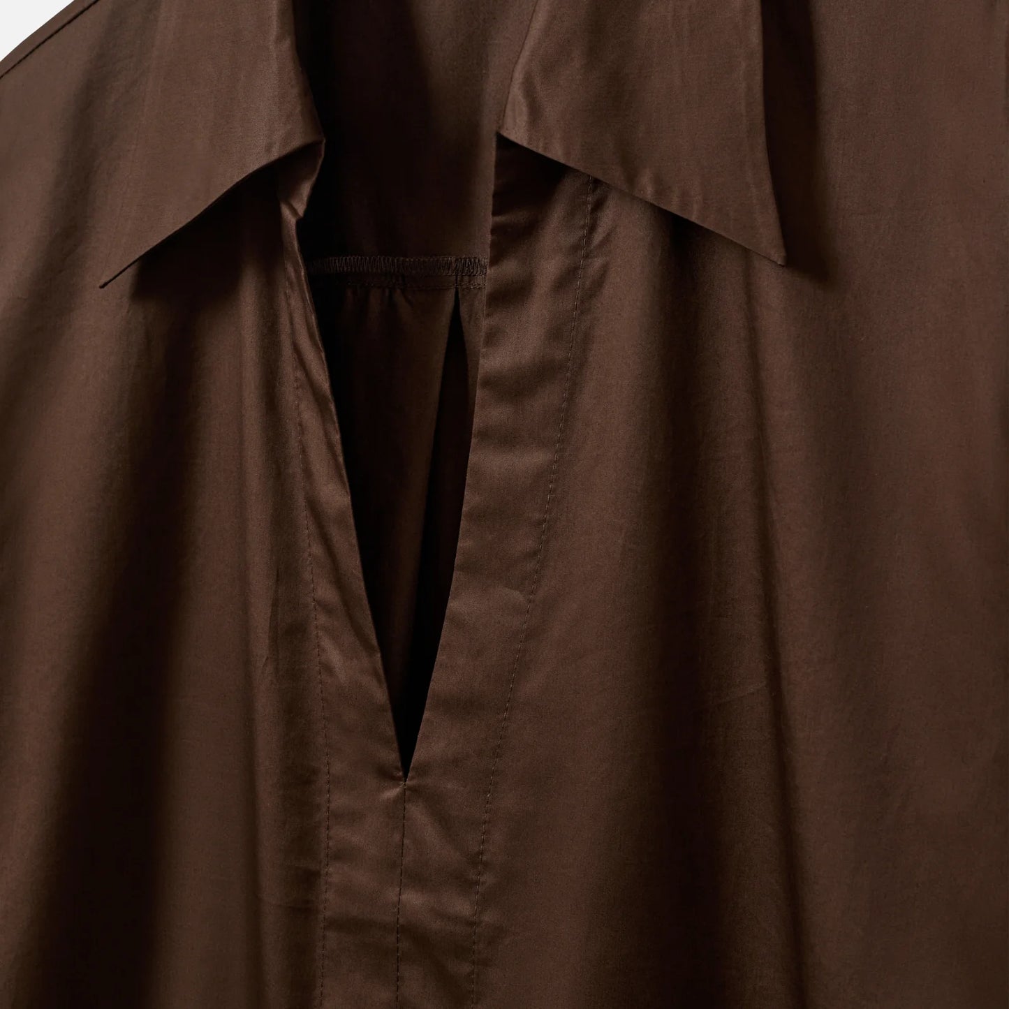 AsanaSW Oversize Shirt Dress fra Sofie Schnoor - Intense Brown - Detaljefoto