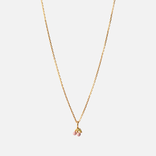 Cherry Necklace fra Enamel Copenhagen med lyserøde kirsebær