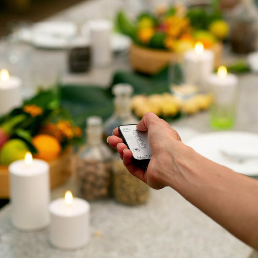 Uyuni fjernbetjening i brug, 40 kr.