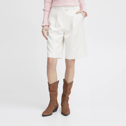 Irlinvi Shorts fra Atelier Rêve på model