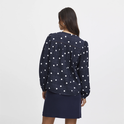 Irsalina Skjorte fra Atelier Rêve på model bagfra