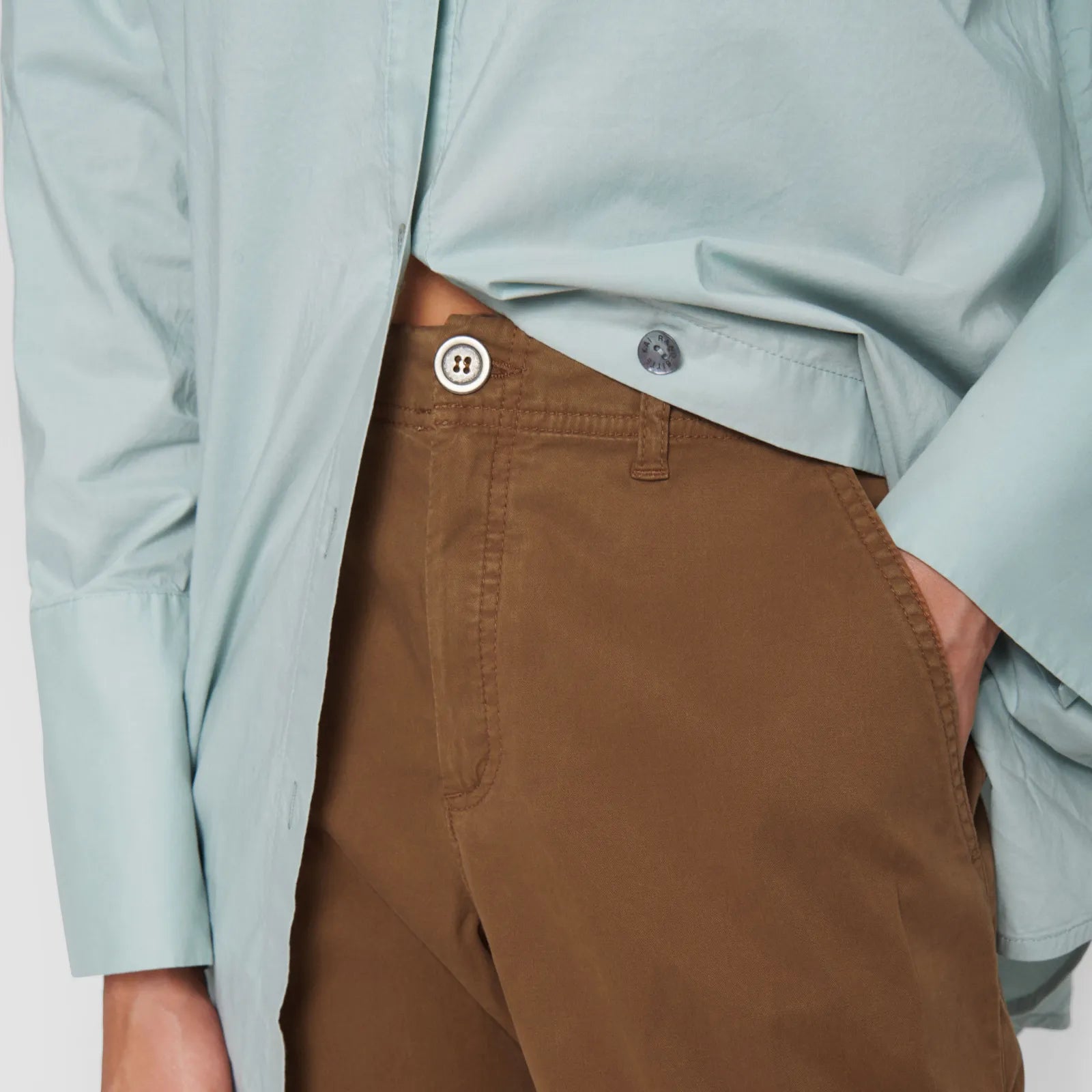 Core Cotton Skjorte fra Bitte Kai Rand i Grey Mist (detalje)