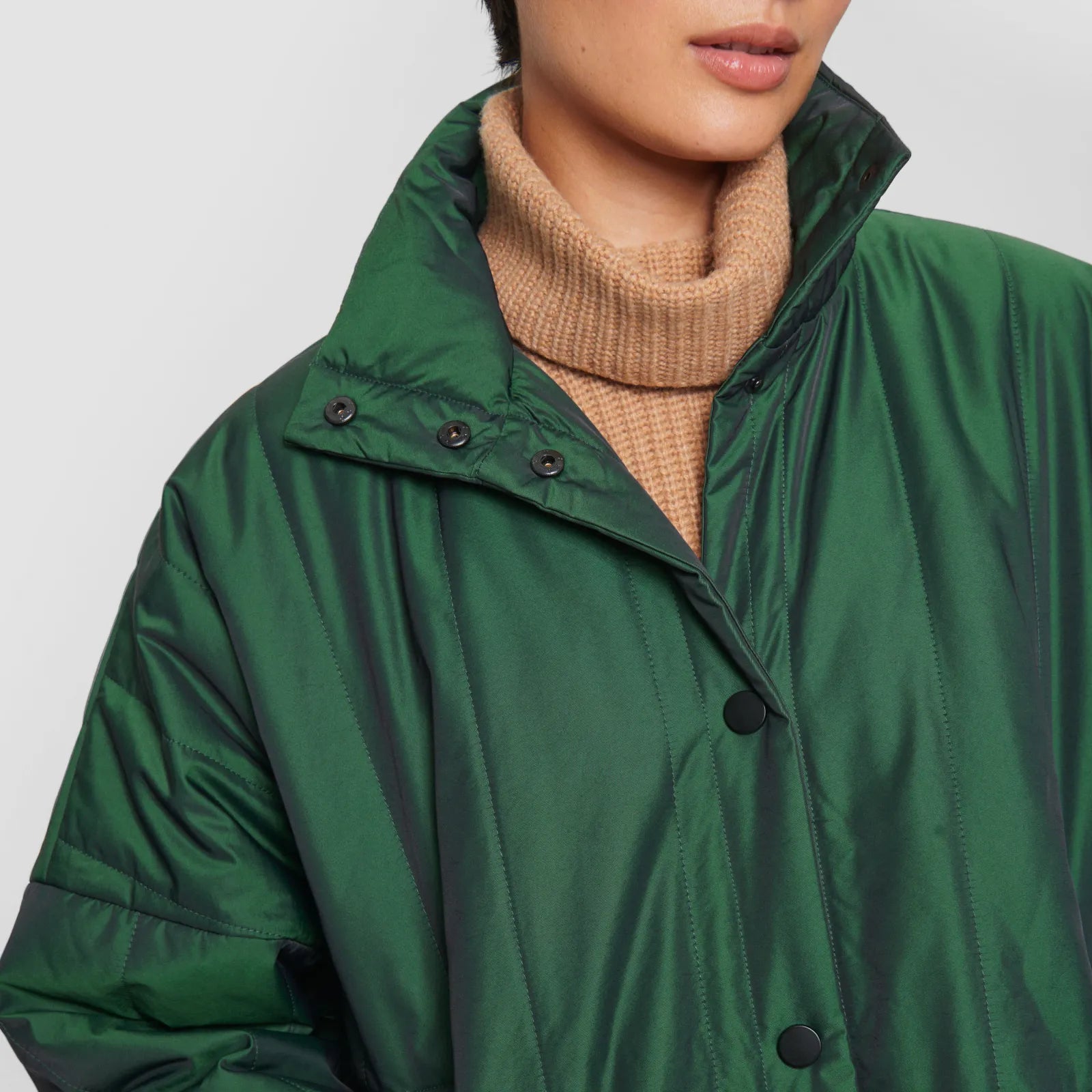 Changeant Nylon Jakke fra BITTE KAI RAND i Green (detalje)