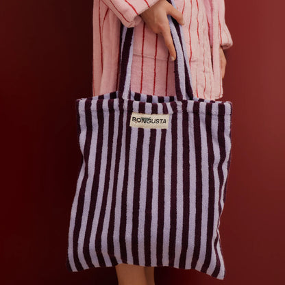 Naram Tote Bag fra Bongusta - Wine/Lavender Blue - Model