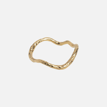 Sway ring fra Enamel Copenhagen i forgyldt sølv