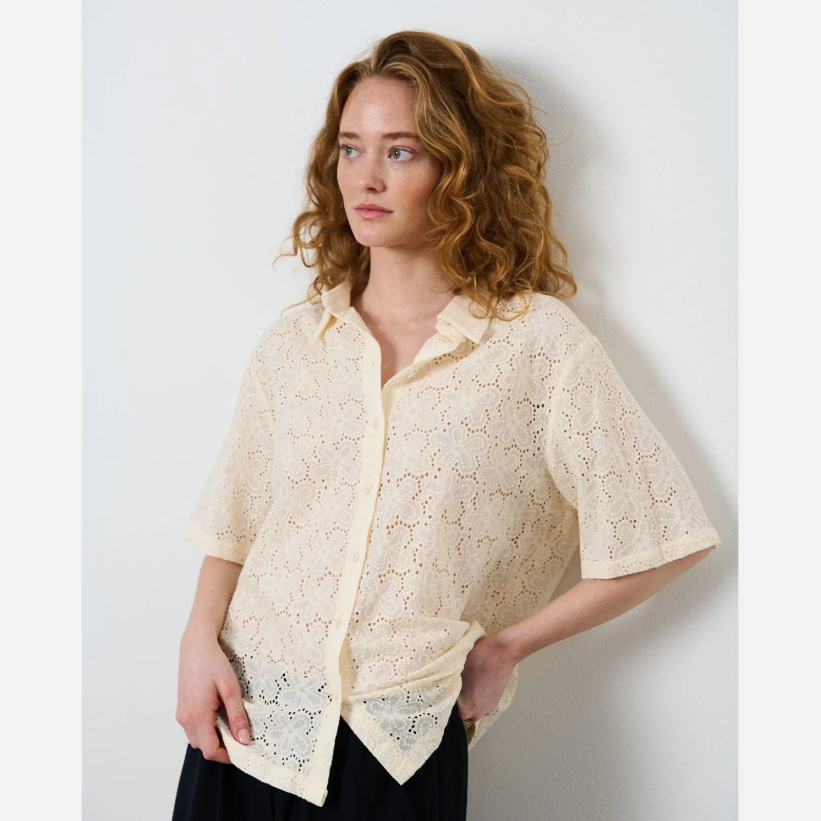 Inge Shirt fra La Rouge - Offwhite - Model
