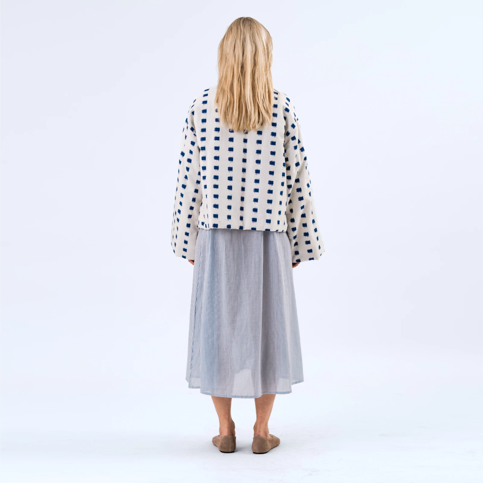 BarbraLL Jakke fra Lolly's Laundry - Model fra ryggen