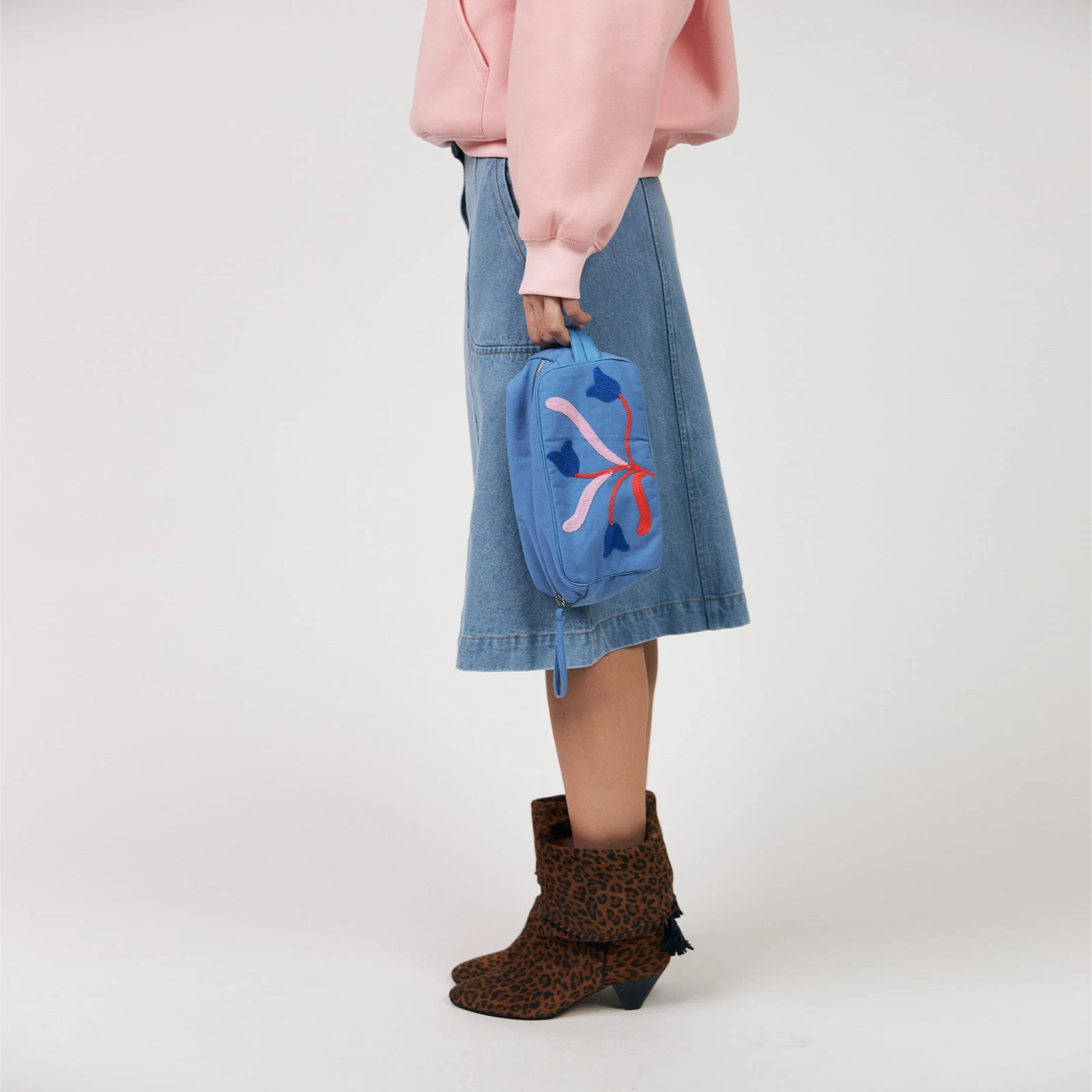 CaveLL Bag fra Lolly's Laundry - Light Blue - Model
