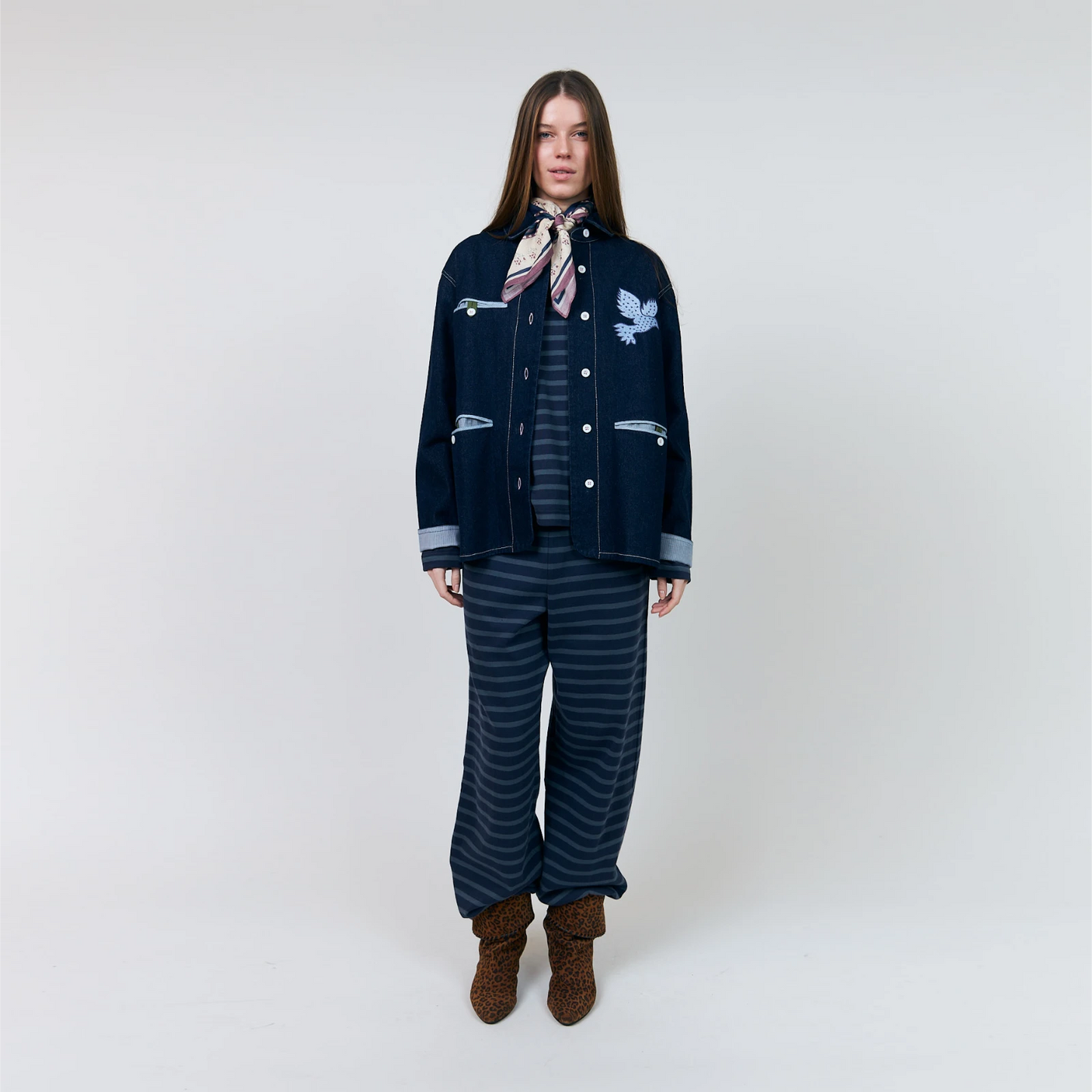 EddaLL Jacket fra Lolly's Laundry - Dark Blue - På model