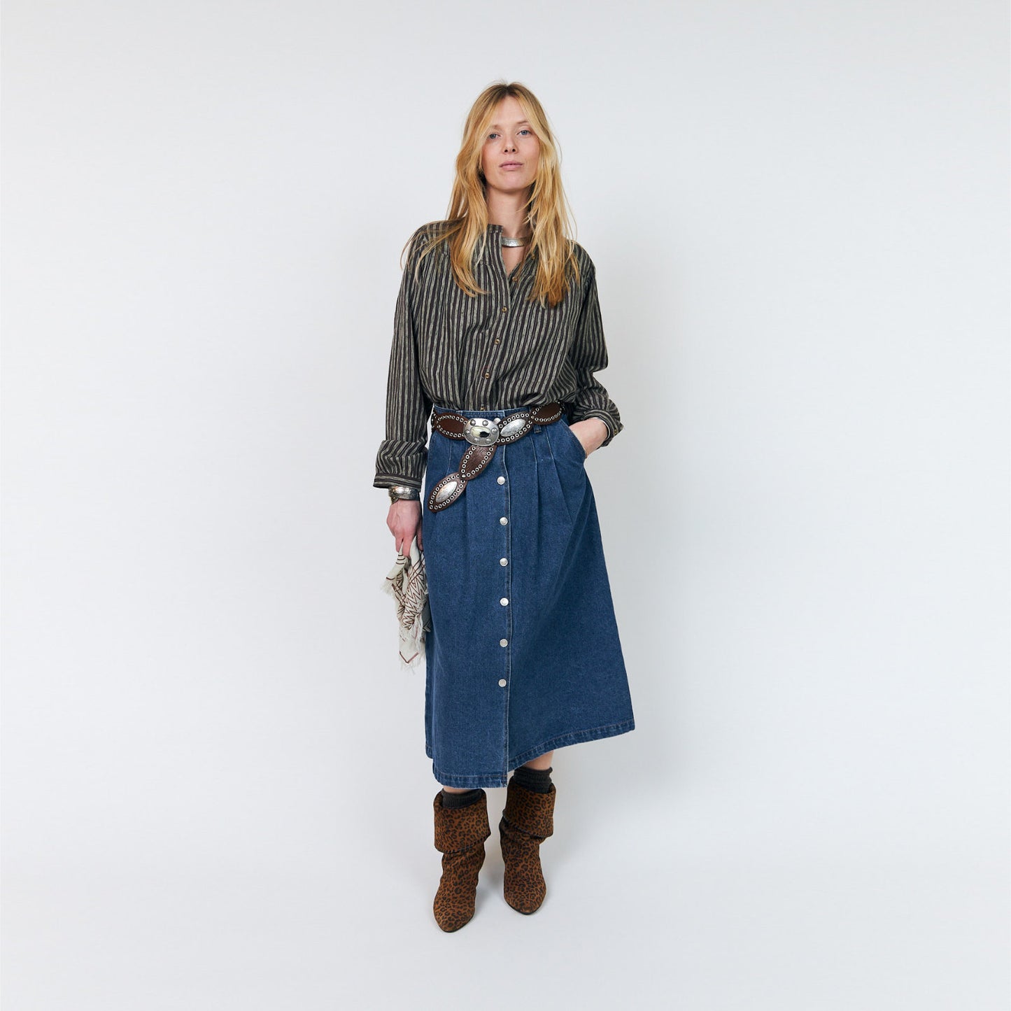 LennonLL Midi Skirt - Lolly's Laundry - Dark Blue - Model