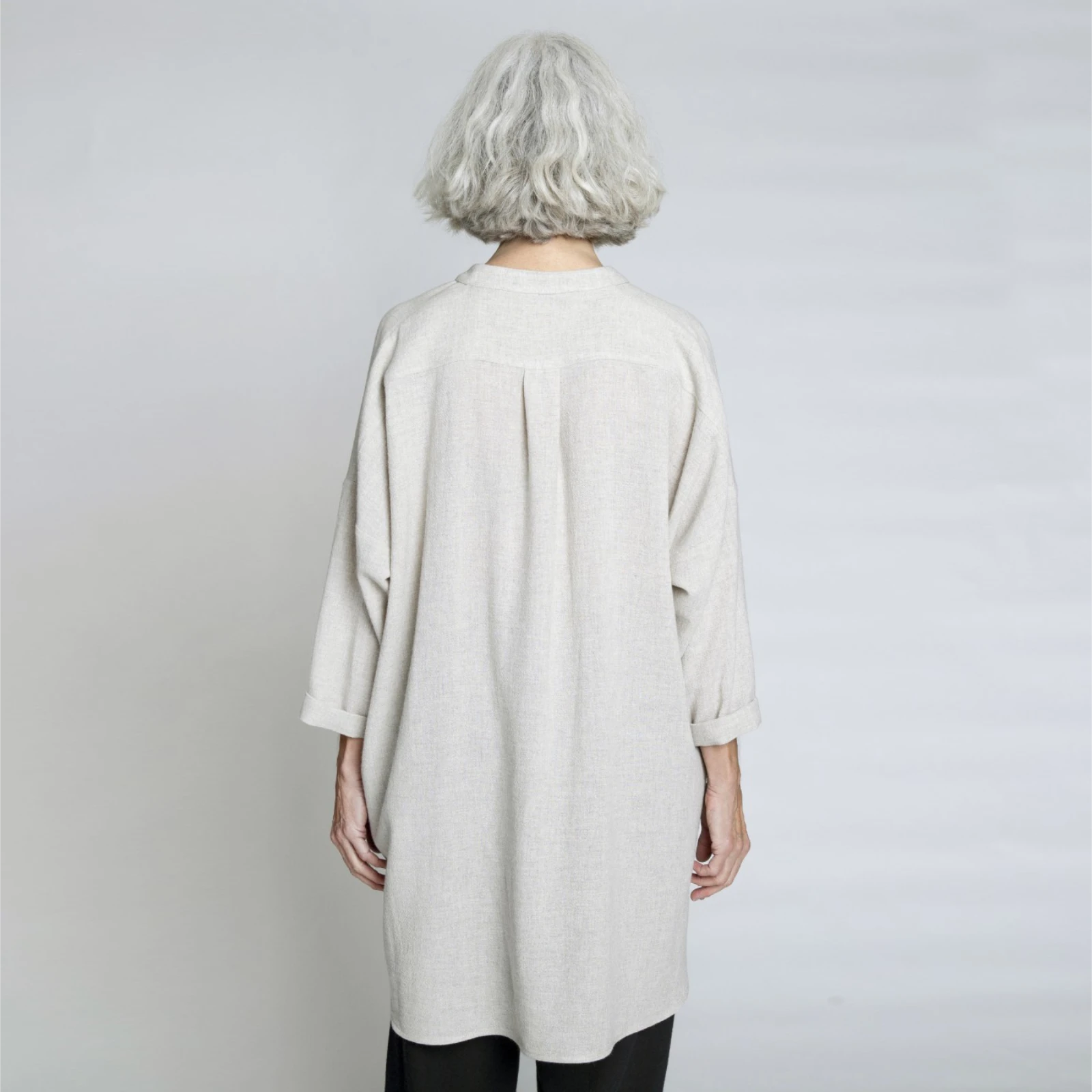 Elba shirt fra Muse Wear i Creme Ecovero Wool (ryg)