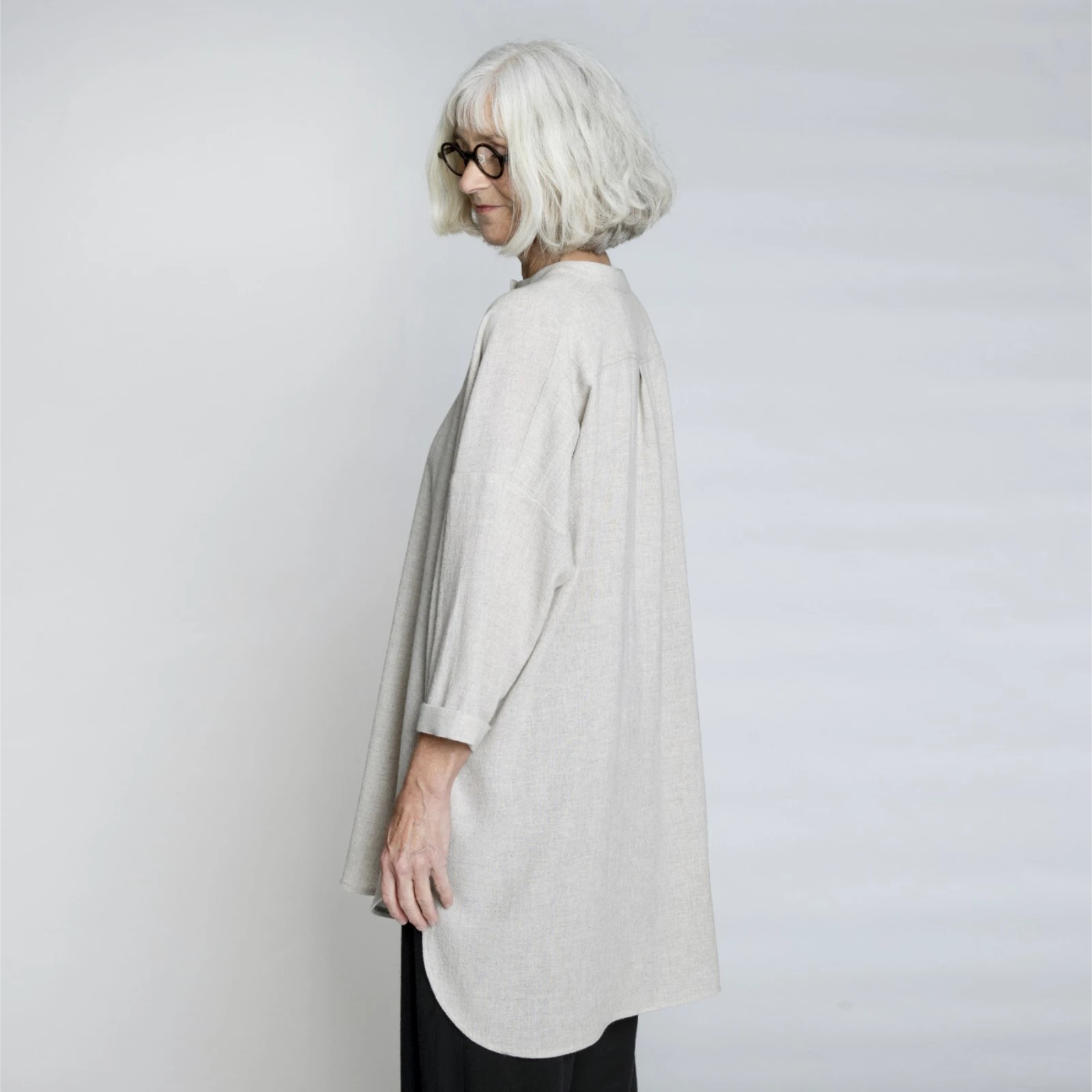 Elba shirt fra Muse Wear i Creme Ecovero Wool (side)