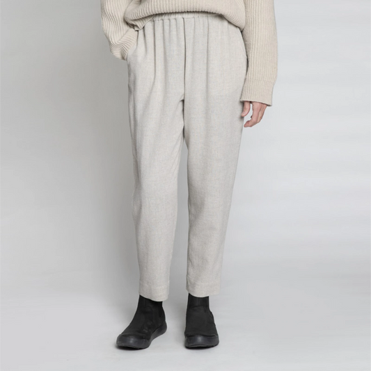 Laura Pants fra Muse Wear i creme Ecovero Wool 