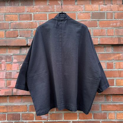 Livia Kimono fra Muse Wear - Black - Set fra ryggen