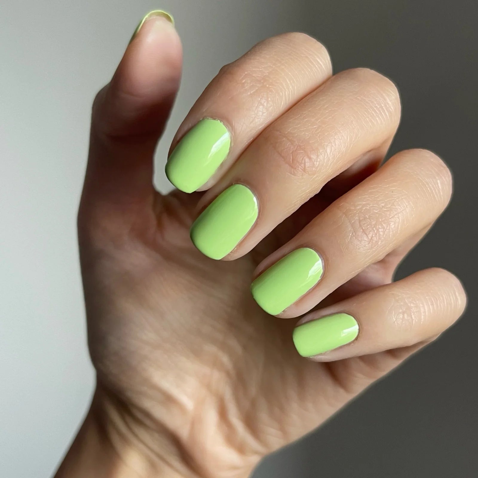 Pistachio-oh! Neglelak fra Nailberry på model