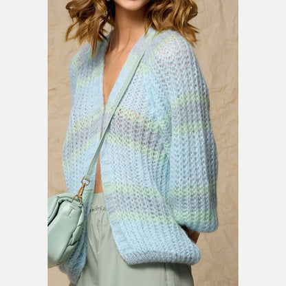 Vera Knit Cardigan fra Noella i Light Blue/Blue/Mint (på model)