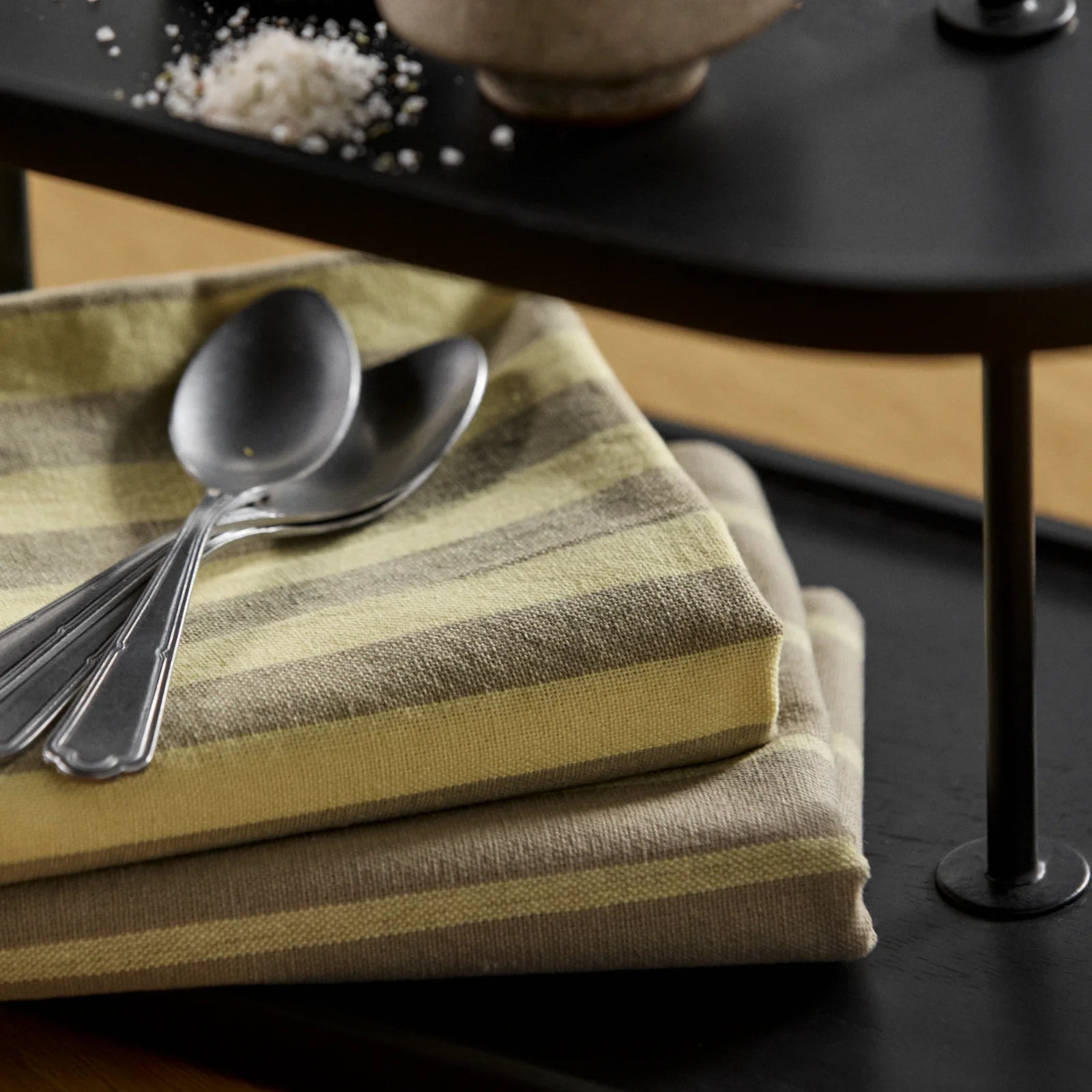 Kinu viskestykke fra Nordal - Gul/Beige - Detalje