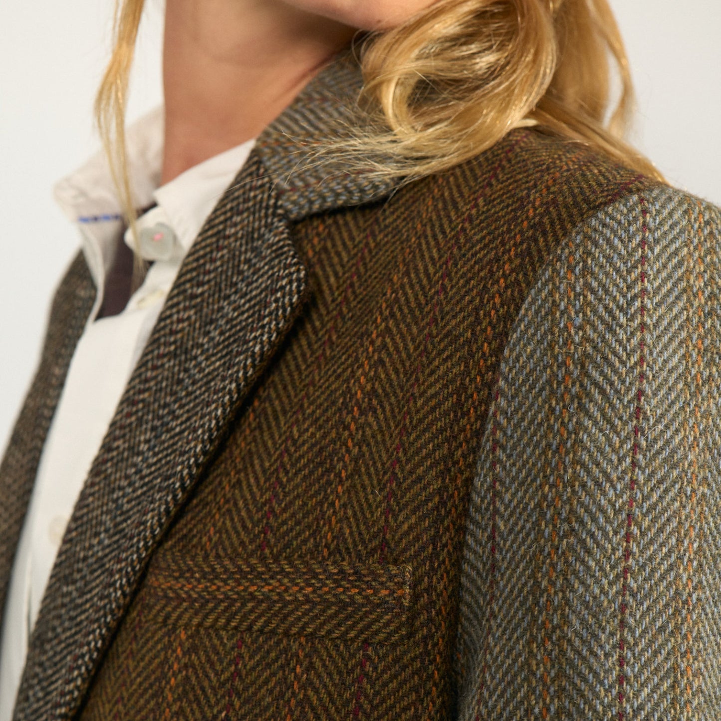 Nuavey Herringbone Blazer fra Nümph - Polignac - Detalje ved skulder