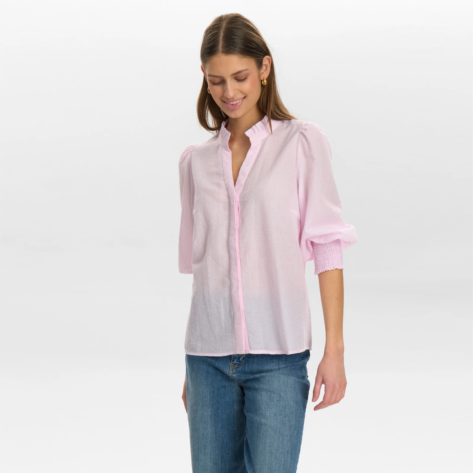 Nujane Shirt fra Nümph - Pink Lady - Modelfoto