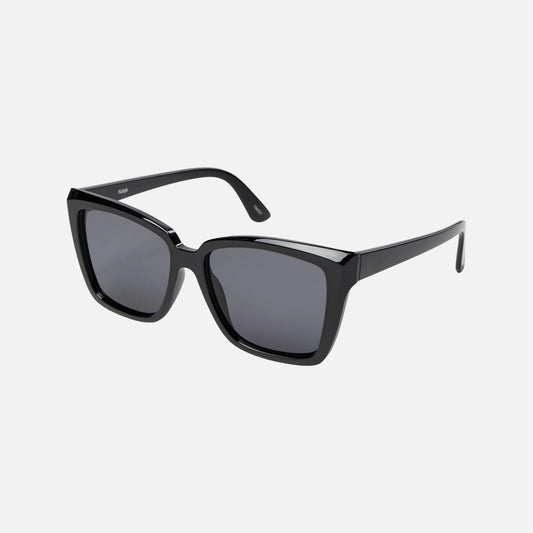 Nuolive solbriller I sort fra Nümph