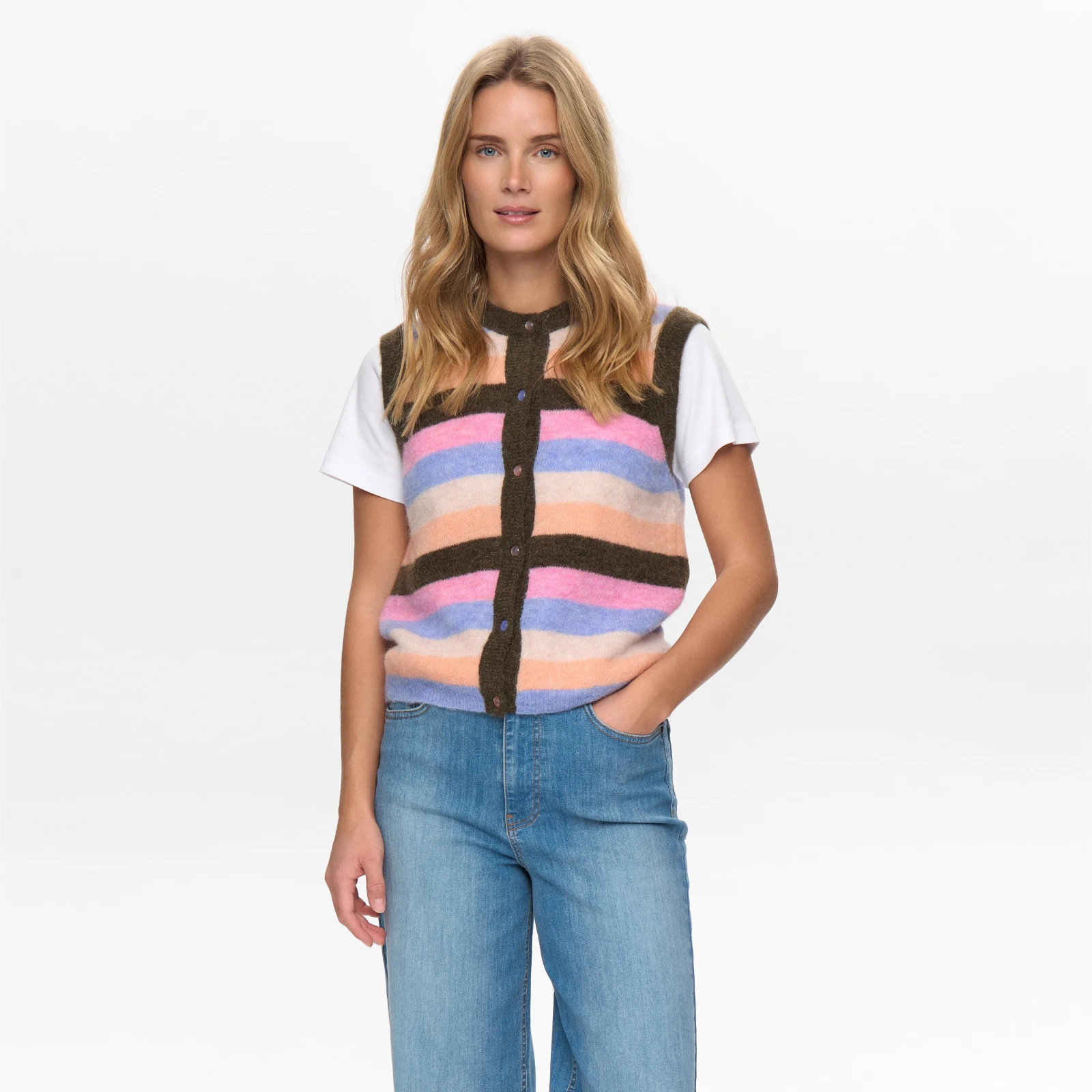 Nuriette Stripey Vest fra Nümph - Sea Turtle - Model