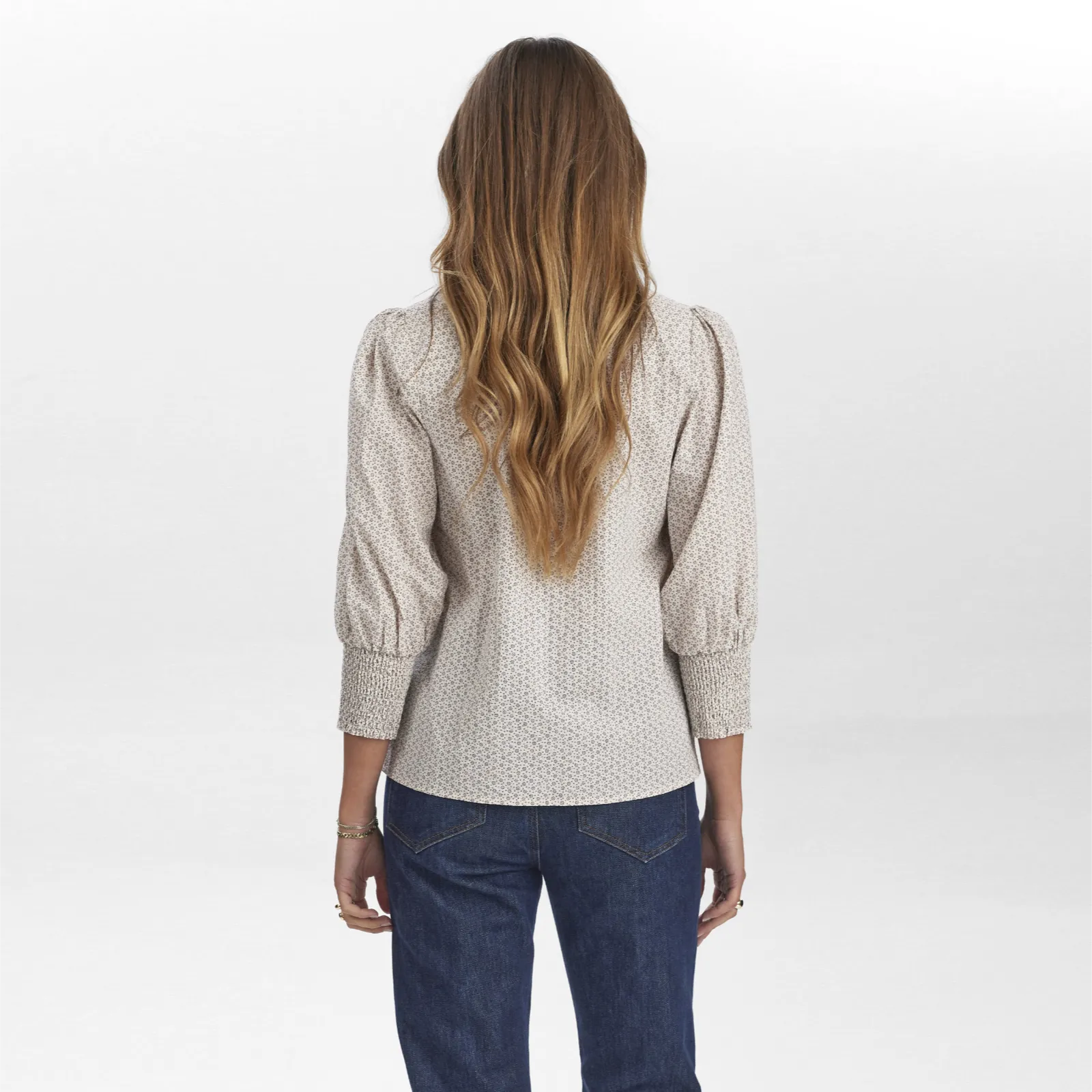 Nusala Shirt fra Nümph - Blueprint - På model fra ryggen