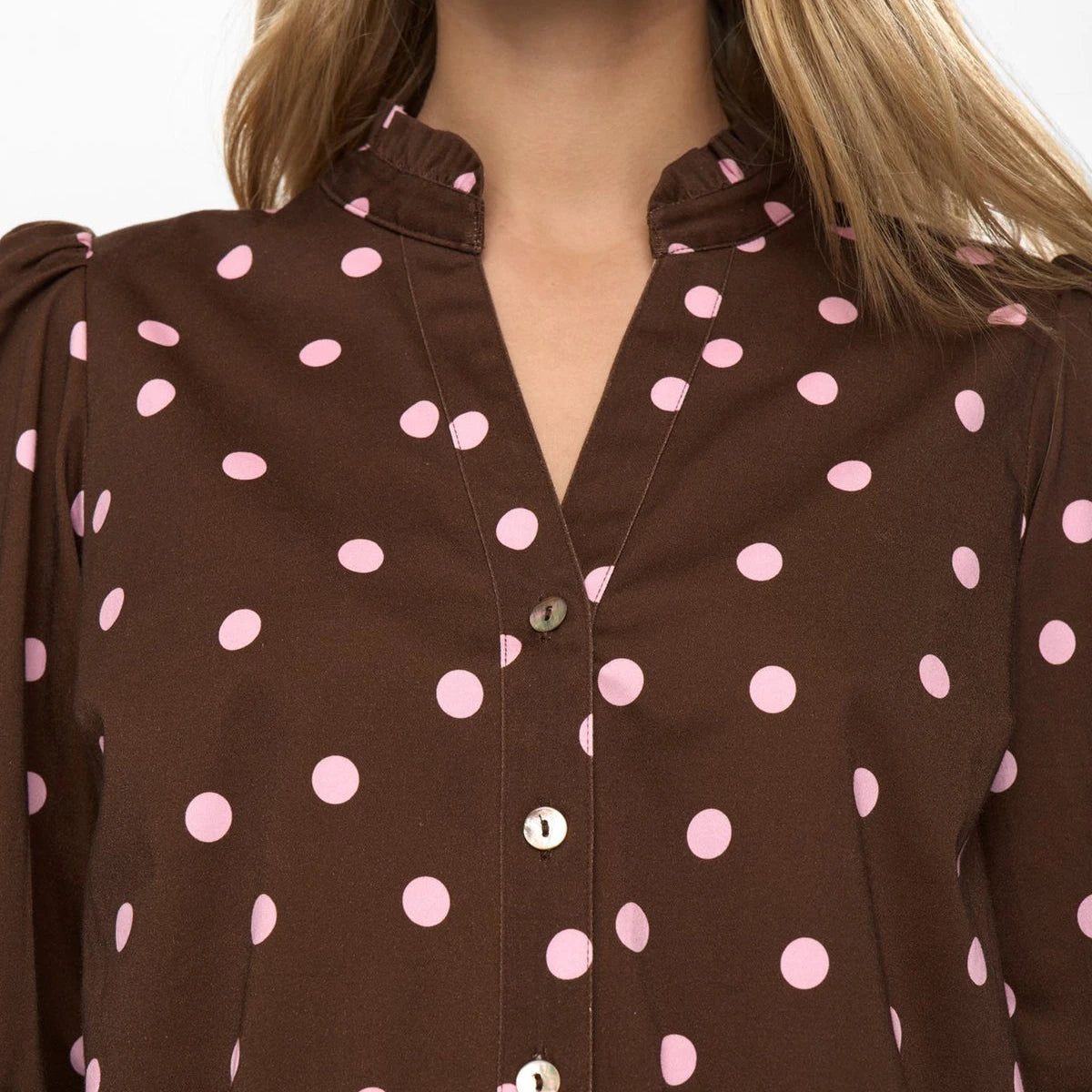 Nusine Shirt fra Nümph - Shopping Bag - Detalje