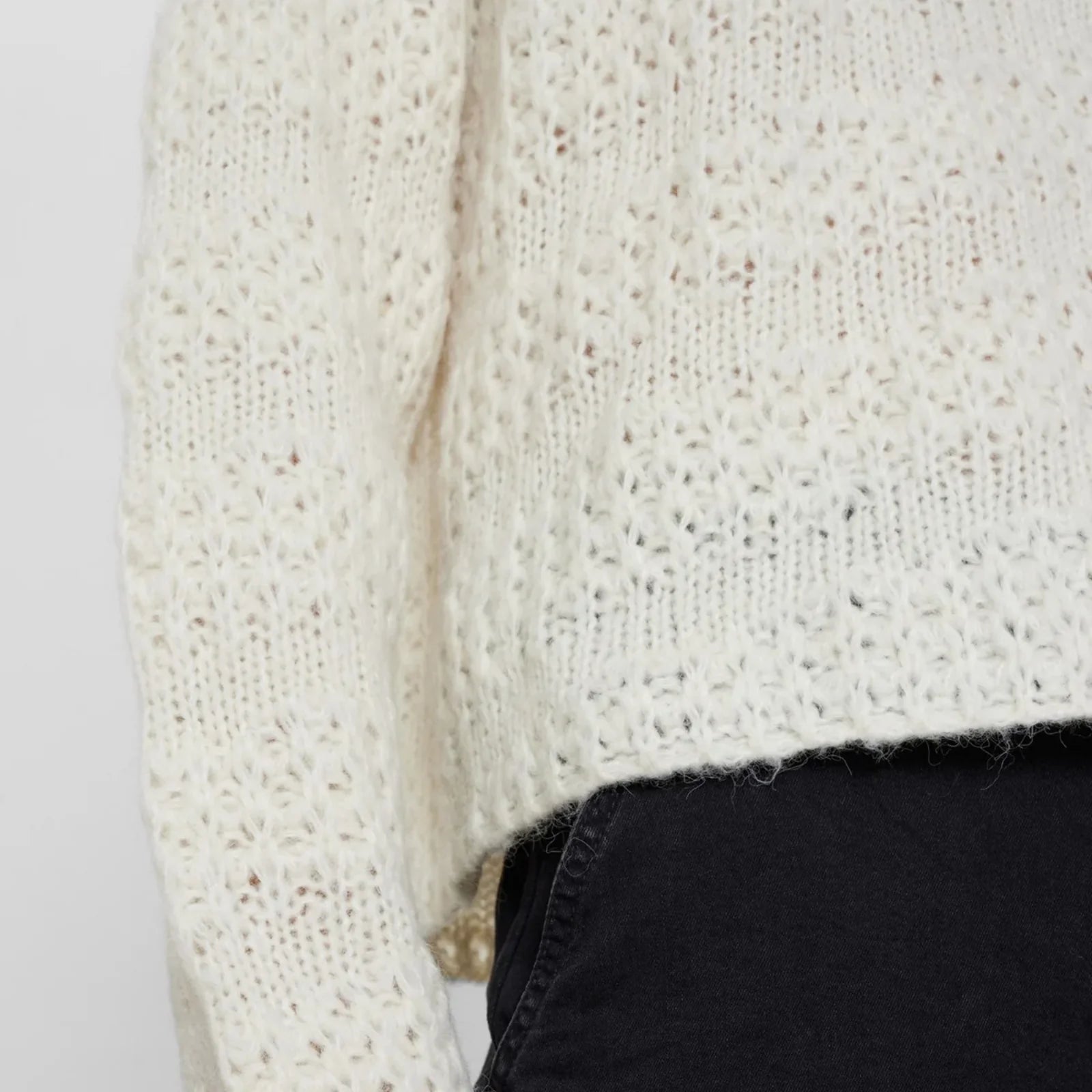 Nutelsa Pullover fra Nümph i Cloud Dancer (detalje)