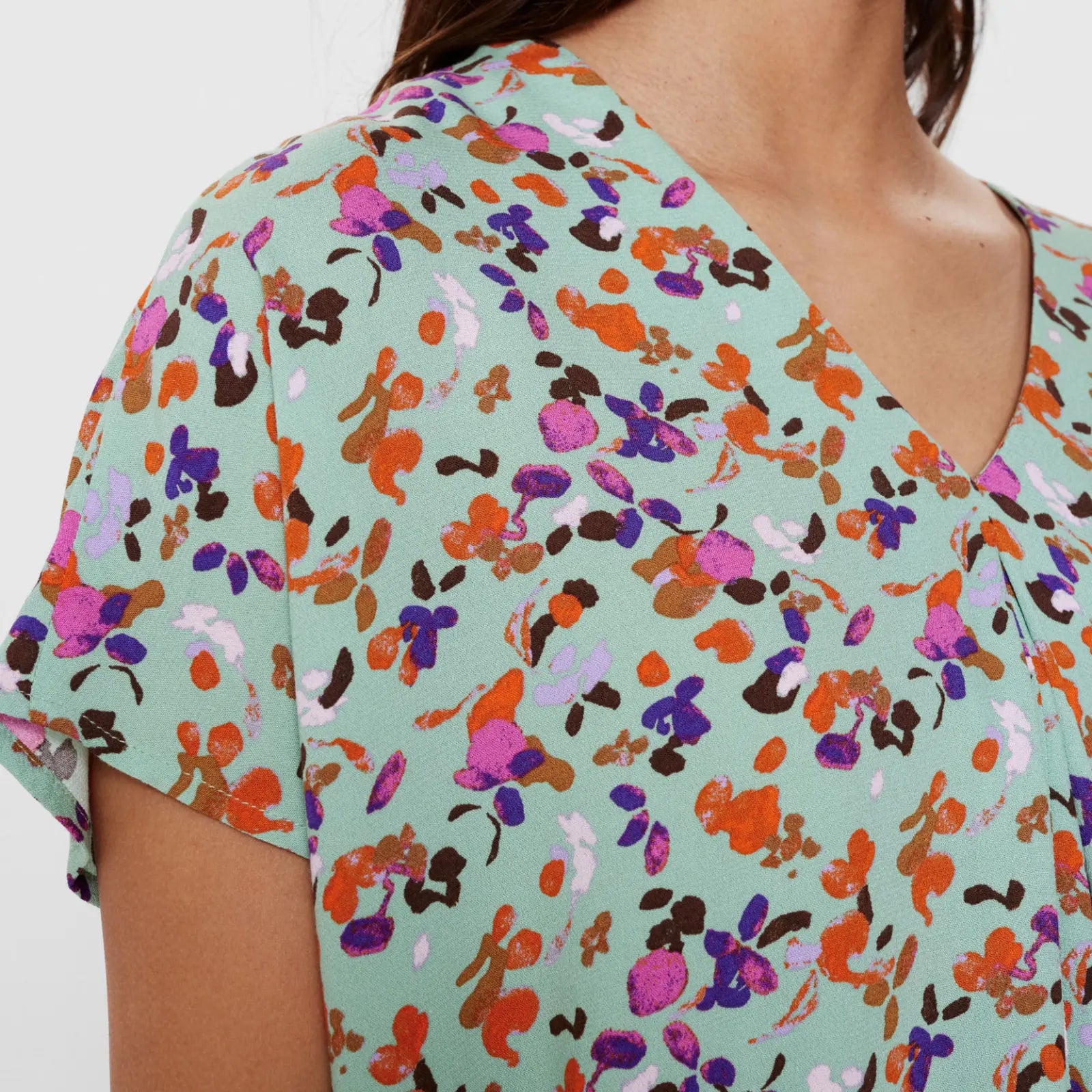 Nutyra Rikka Blouse fra Nümph (detalje)