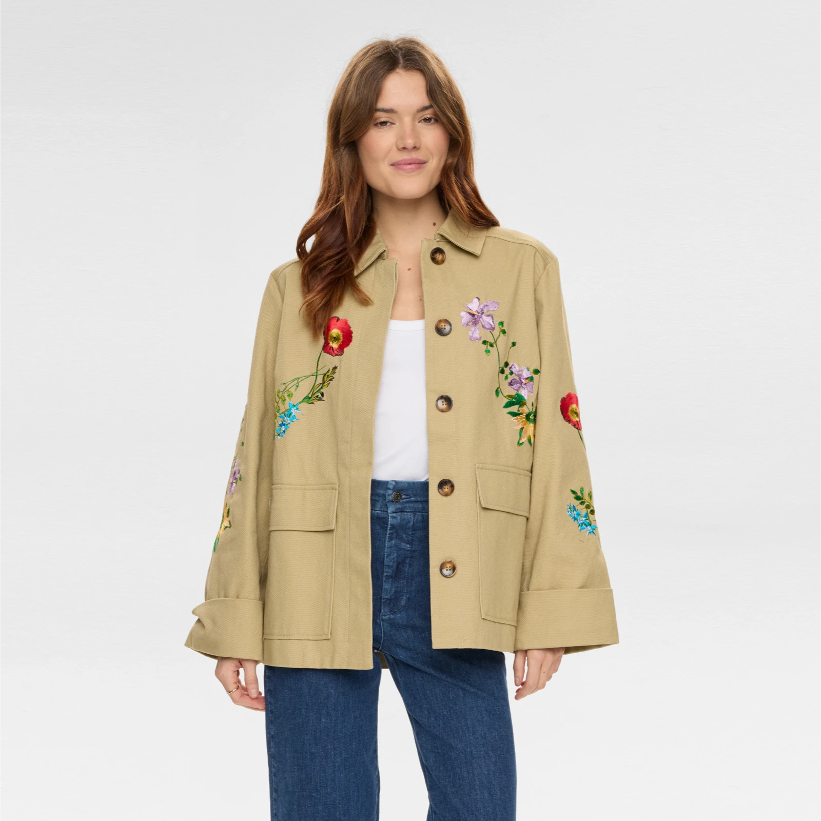 Nuvivalli Jakke fra Nümph - Irish Cream - Model