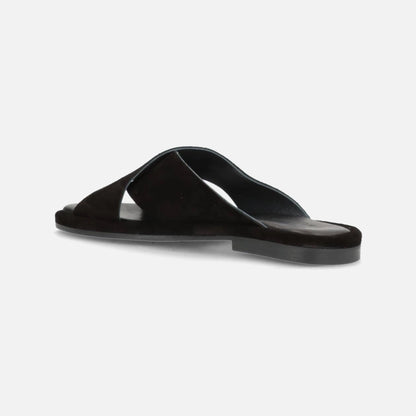 Onry S Sandaler fra Phenumb - Black Suede - Skråt bagfra