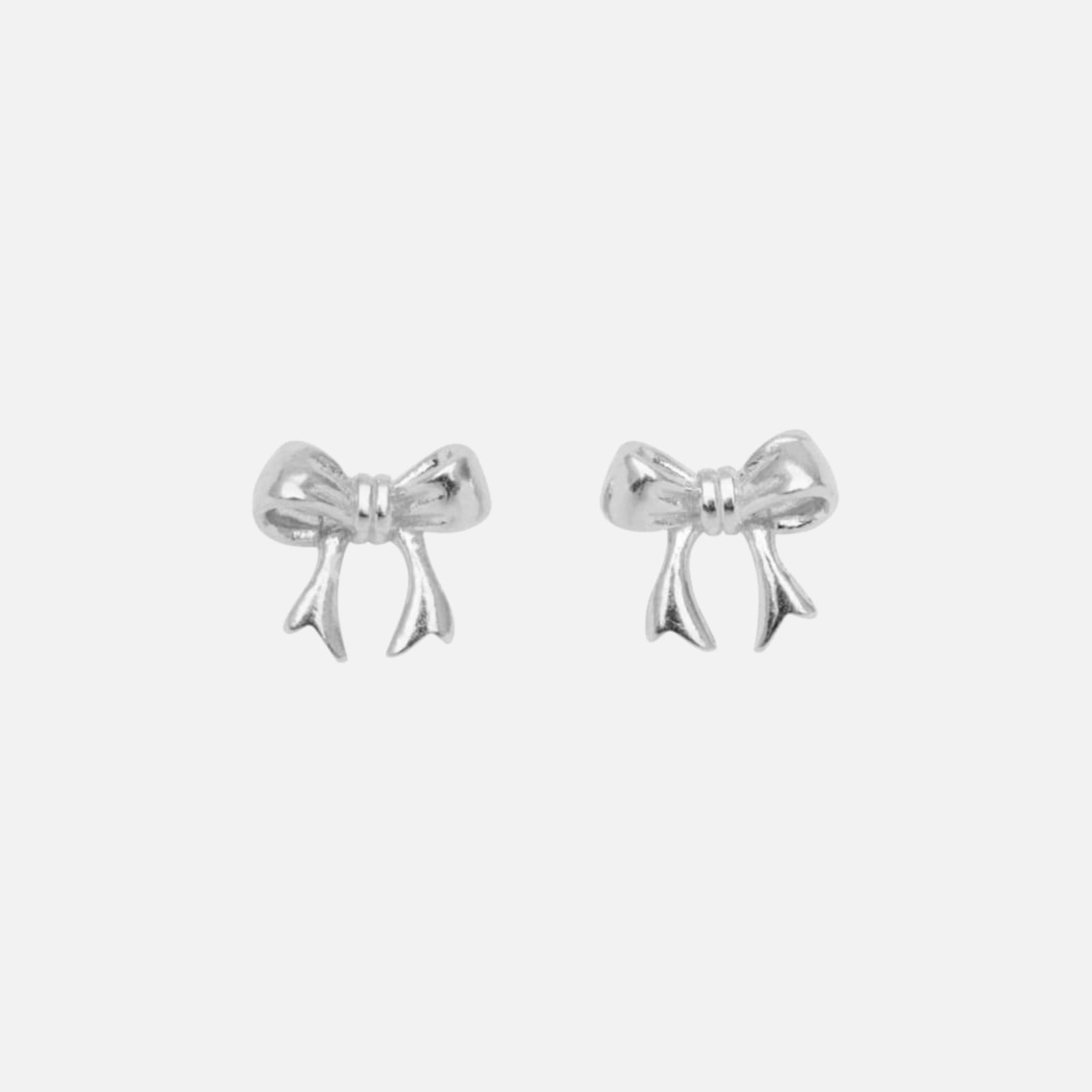 Bow Petite Studs fra Pico - Sølv