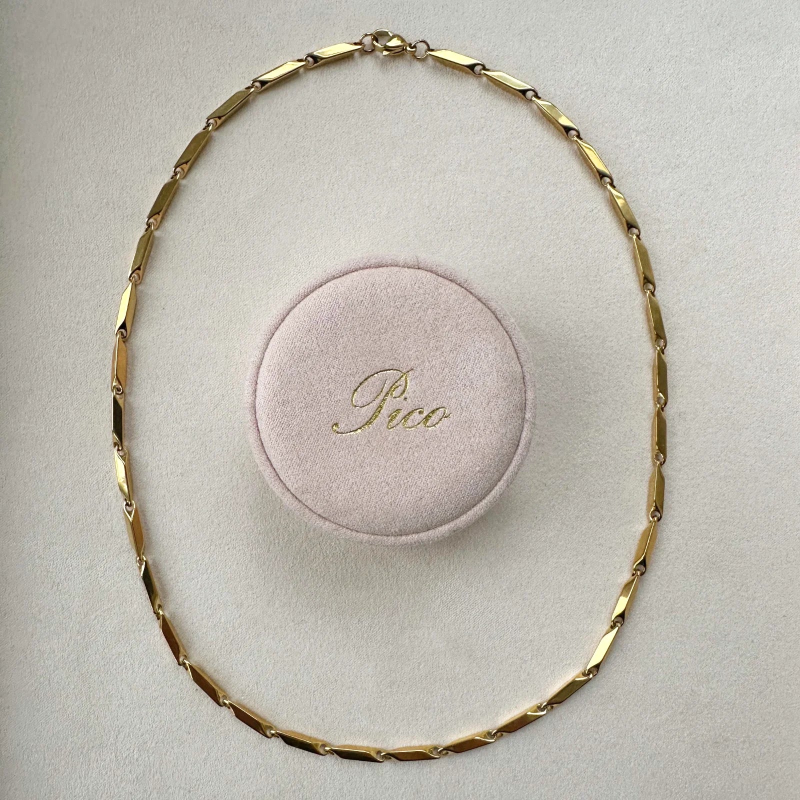 Mimi Necklace fra Pico - Forgyldt