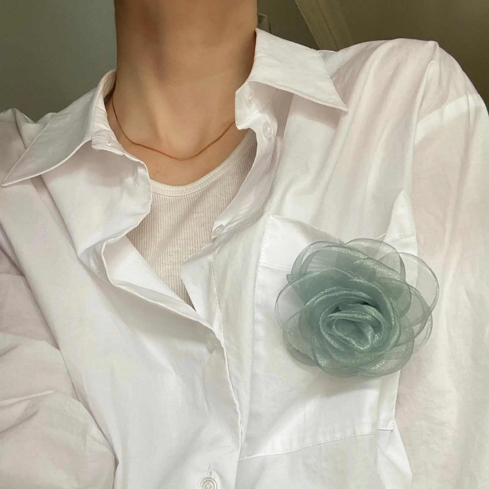 Organza Rose String fra Pico i Sky på model