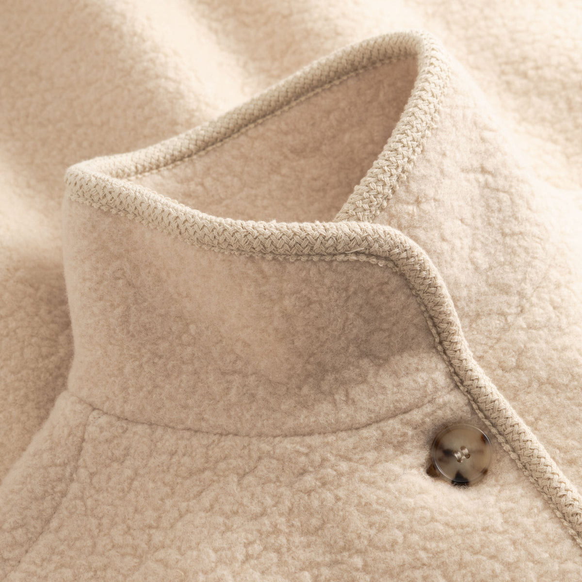 Cedar Teddy Coat - Rue De Tokyo - Ecru - Detalje af kanter