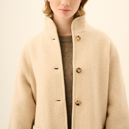 Cedar Teddy Coat - Rue De Tokyo - Ecru - Detalje af knapper