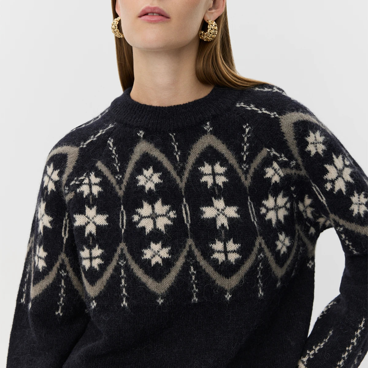 AinaSW Sweater fra Sofie Schnoor - Black Mix - Detalje