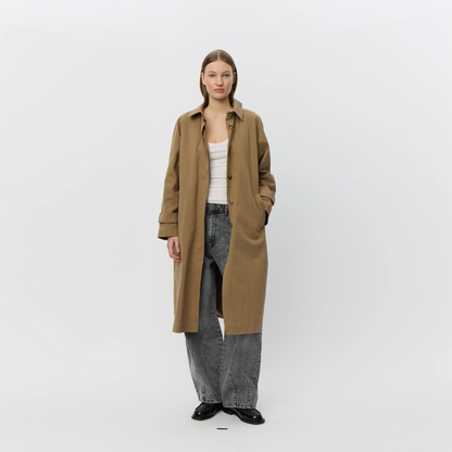 EniseSW Coat fra Sofie Schnoor - Camel - På model