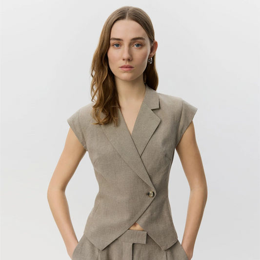 MajseSW Linen Mix Cap Sleeve Blazer - Sofie Schnoor - Dark Sand - På model