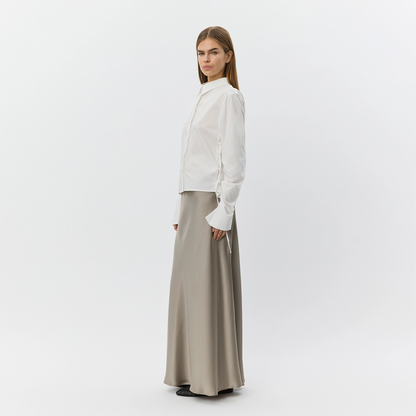 ShirtSW String Detail Shirt fra Sofie Schnoor - Off White - På model fra siden
