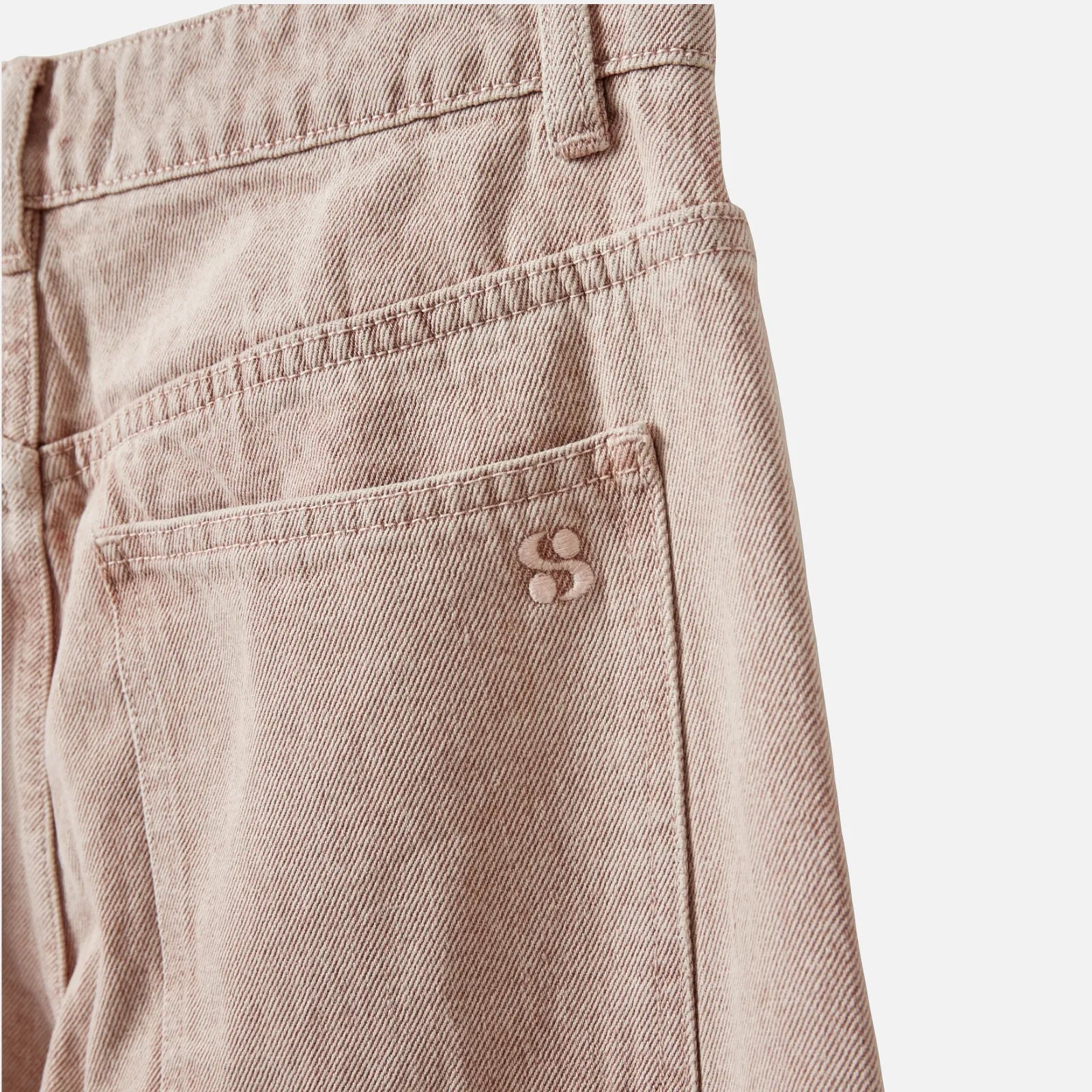 SonjaSW Barrel Shaped Jeans fra Sofie Schnoor - Faded Rose Denim - Detaljefoto